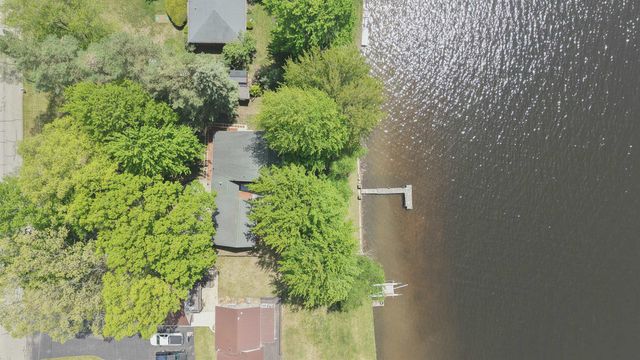 2669 N Lakeview Drive, Sanford, MI 48657