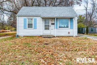 213 E LAKE Avenue, Peoria, IL 61614