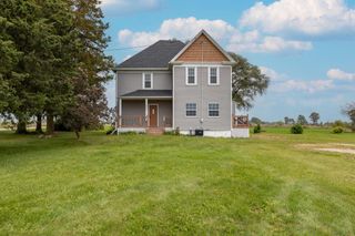 5809 St Anthony ROAD, West Bend, WI 53090