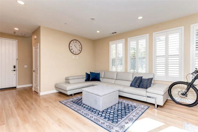 135 Fixie, Irvine, CA 92618