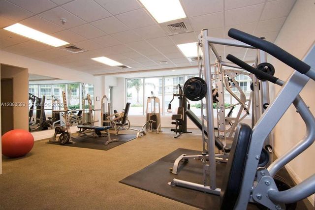 1750 N Bayshore Dr 4601, Miami, FL 33132