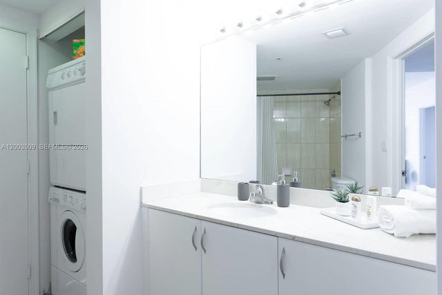 1750 N Bayshore Dr 4601, Miami, FL 33132