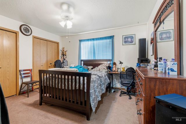 1071 Valley Court, Middleton, ID 83644