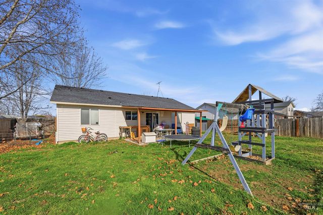 1071 Valley Court, Middleton, ID 83644