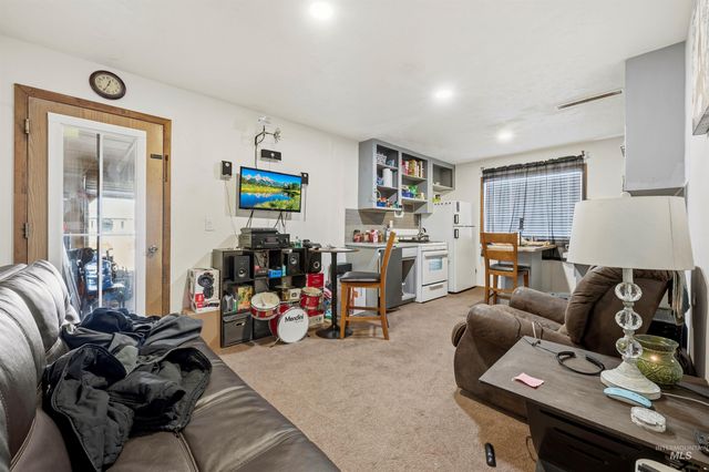 1071 Valley Court, Middleton, ID 83644