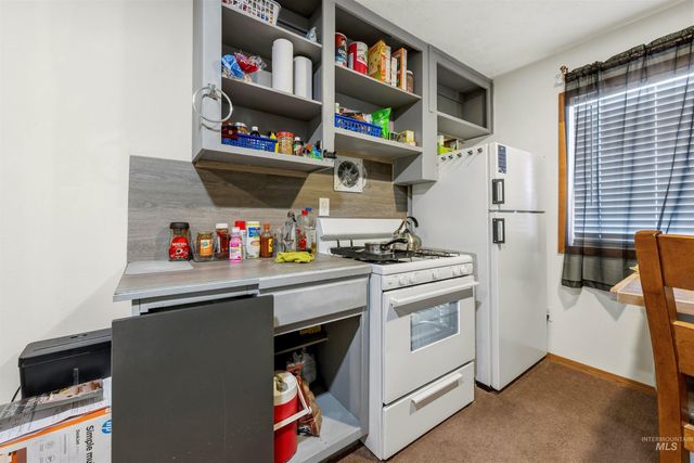 1071 Valley Court, Middleton, ID 83644