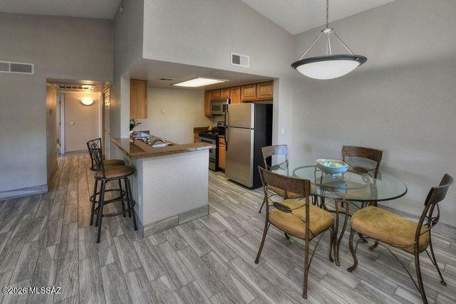 101 S Players Club Drive APT 10203, Tucson, AZ 85745