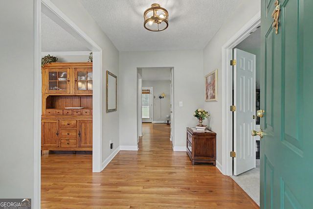 140 Thomas Crossing Drive, Newnan, GA 30265