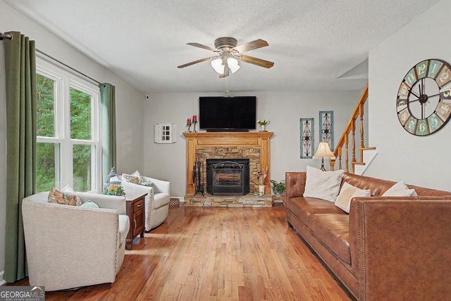 140 Thomas Crossing Drive, Newnan, GA 30265