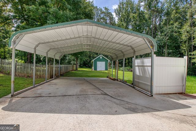 140 Thomas Crossing Drive, Newnan, GA 30265