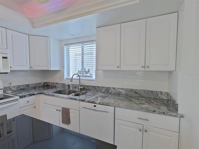 1845 VERA PLACE 29, Sarasota, FL 34235