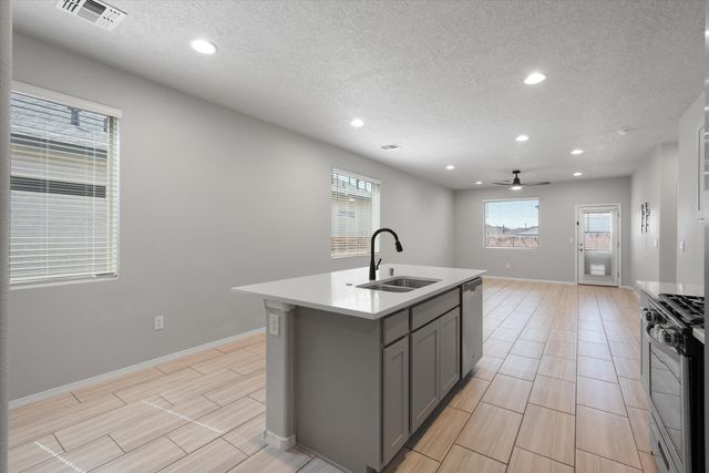 4863 Longs Peak Road NE, Rio Rancho, NM 87144