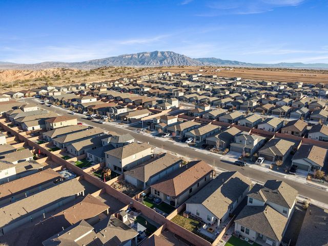 4863 Longs Peak Road NE, Rio Rancho, NM 87144
