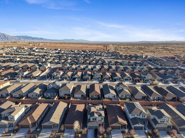 4863 Longs Peak Road NE, Rio Rancho, NM 87144