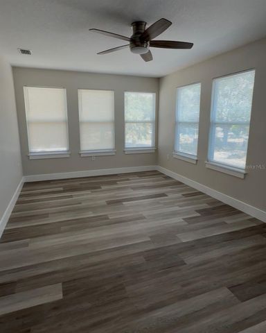 1919 30TH AVENUE N, St Petersburg, FL 33713