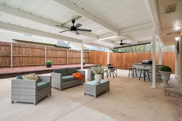 3104 Creekwood Lane, Fort Worth, TX 76123