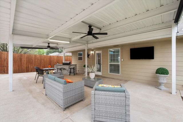 3104 Creekwood Lane, Fort Worth, TX 76123