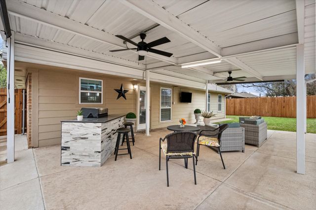 3104 Creekwood Lane, Fort Worth, TX 76123