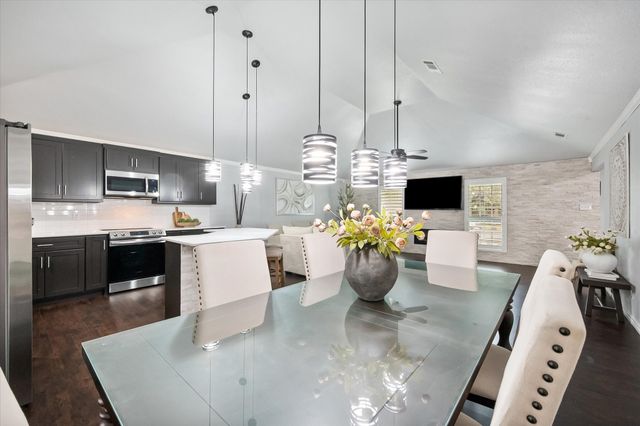 3104 Creekwood Lane, Fort Worth, TX 76123