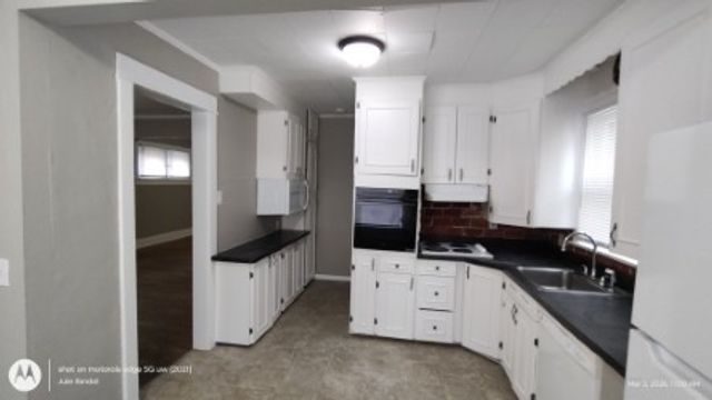 253 Peach Orchard Avenue, Oakwood, OH 45419