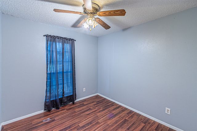 2009 Meadow Lark Lane, Irving, TX 75060