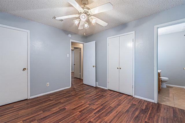 2009 Meadow Lark Lane, Irving, TX 75060