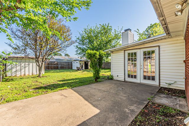 2009 Meadow Lark Lane, Irving, TX 75060