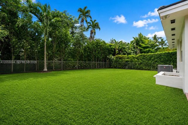 516 Gerona Ave, Coral Gables, FL 33146
