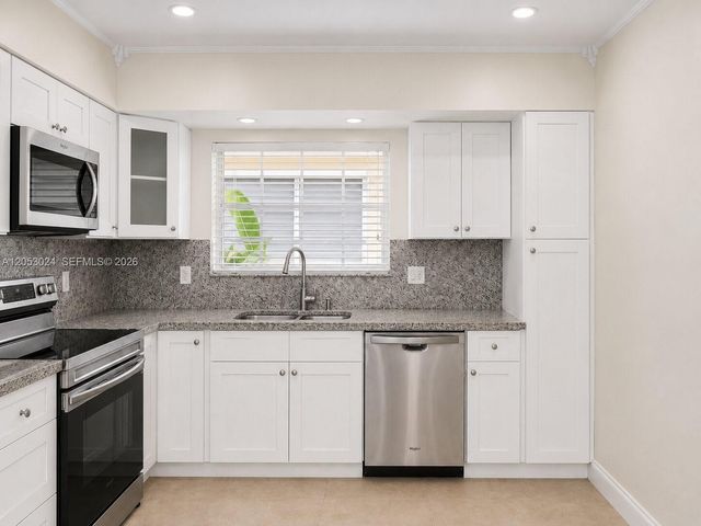 516 Gerona Ave, Coral Gables, FL 33146