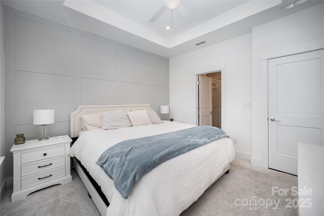 4004 Capital Ridge Court, Charlotte, NC 28205