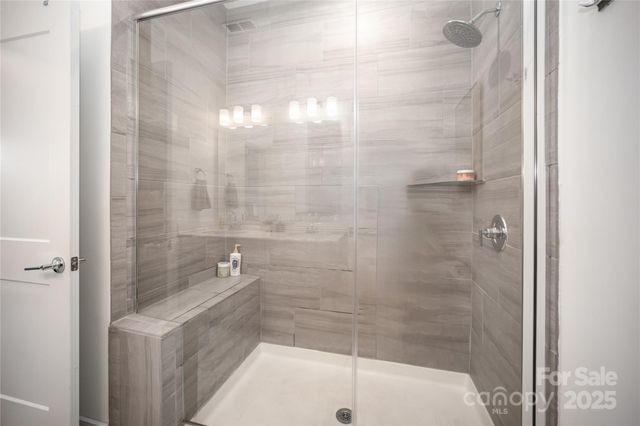 4004 Capital Ridge Court, Charlotte, NC 28205