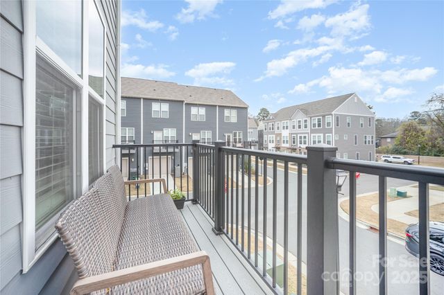 4004 Capital Ridge Court, Charlotte, NC 28205