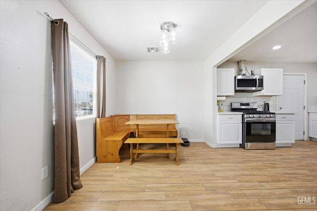 804 Ann Arbor Drive, Bakersfield, CA 93308