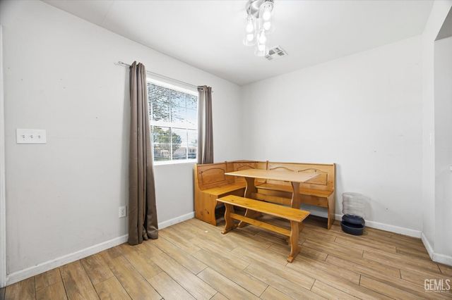 804 Ann Arbor Drive, Bakersfield, CA 93308