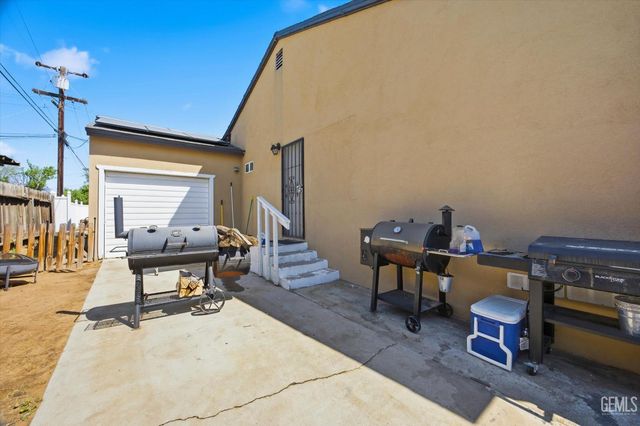 804 Ann Arbor Drive, Bakersfield, CA 93308