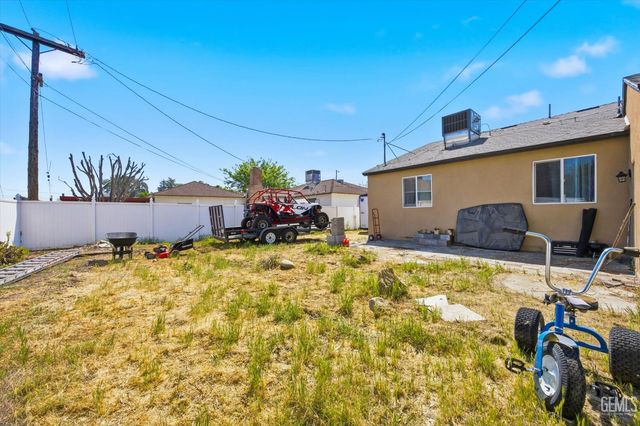 804 Ann Arbor Drive, Bakersfield, CA 93308