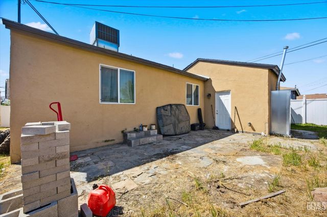 804 Ann Arbor Drive, Bakersfield, CA 93308