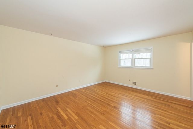 19 Trouville Dr, Parsippany-troy Hills Twp., NJ 07054