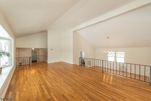 19 Trouville Dr, Parsippany-troy Hills Twp., NJ 07054