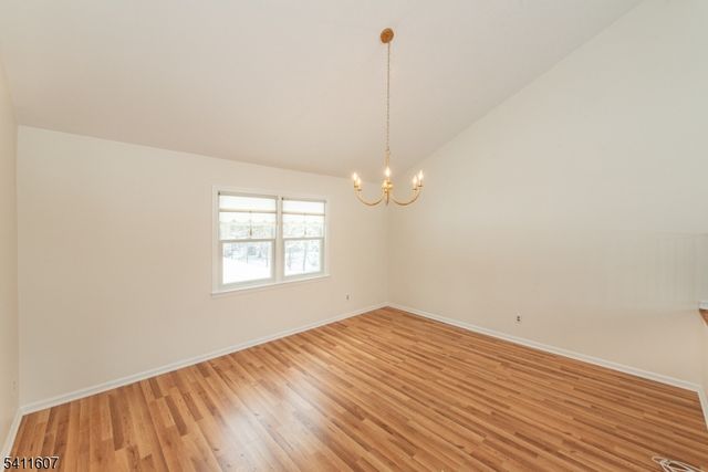 19 Trouville Dr, Parsippany-troy Hills Twp., NJ 07054