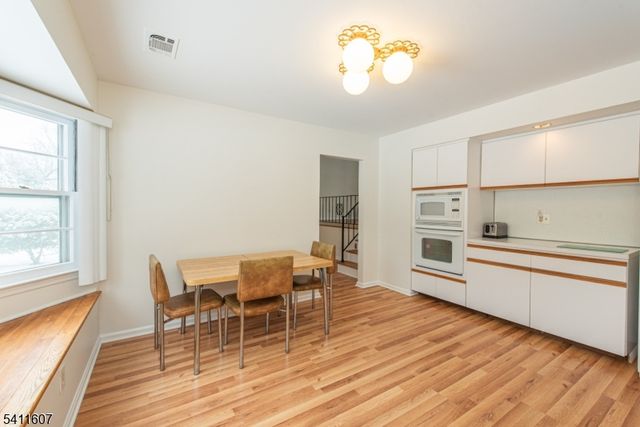 19 Trouville Dr, Parsippany-troy Hills Twp., NJ 07054