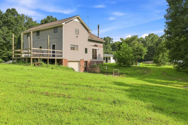 1650 Little Fish Trap Rd, Lawrenceburg, TN 38464