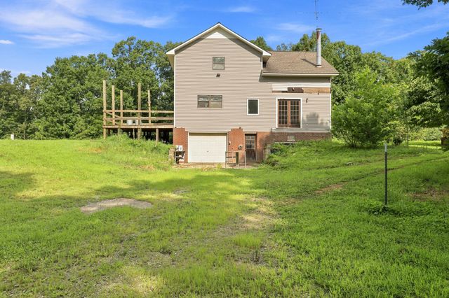 1650 Little Fish Trap Rd, Lawrenceburg, TN 38464