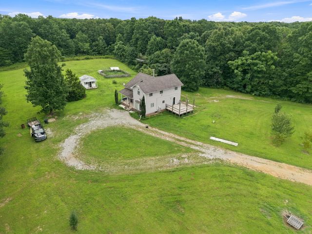 1650 Little Fish Trap Rd, Lawrenceburg, TN 38464