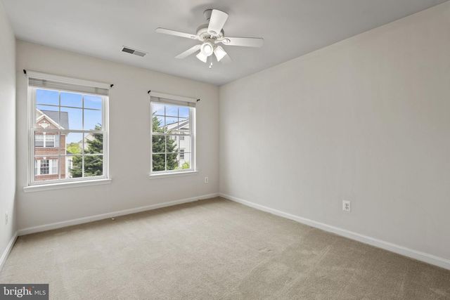 1208 NE CAMBRIA TER NE, Leesburg, VA 20176