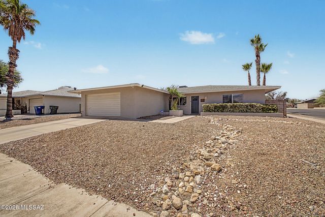 7550 E Rio Verde Drive, Tucson, AZ 85715