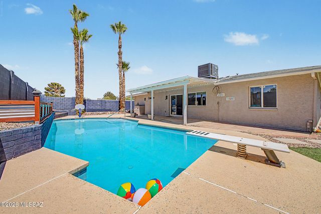 7550 E Rio Verde Drive, Tucson, AZ 85715