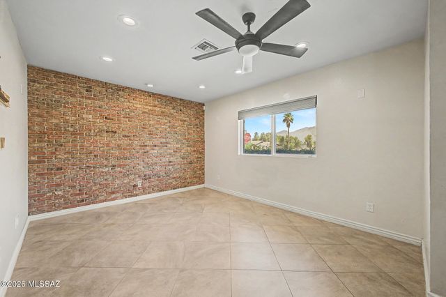 7550 E Rio Verde Drive, Tucson, AZ 85715
