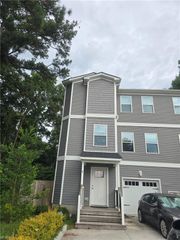 5024 Bonney Rd Unit C, Virginia Beach, VA 23462