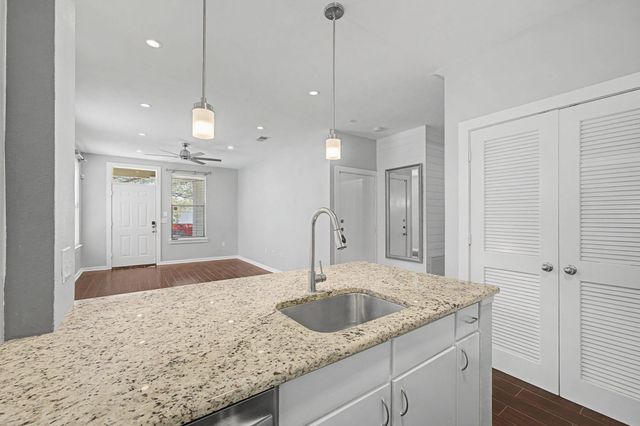 1201 Grove BLVD 2304, Austin, TX 78741